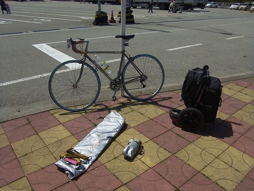 自転車を組み立てる