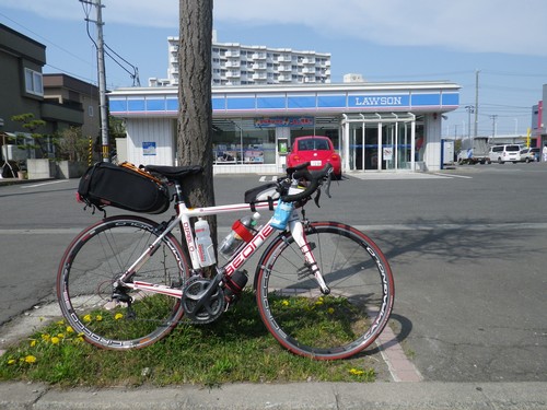 フィニッシュ　ローソン青森篠田店